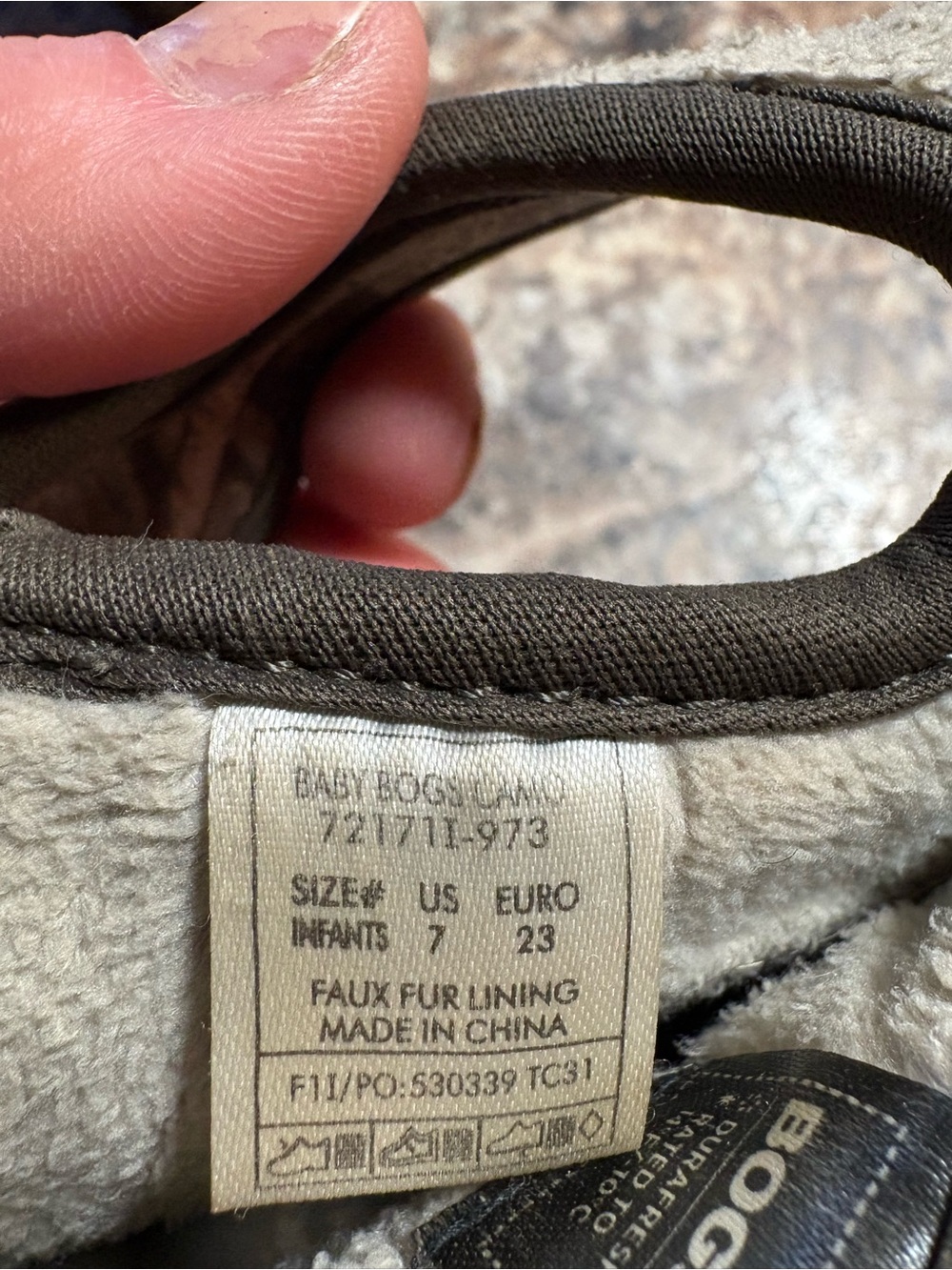 Bogs Infant Slip-On Boots in Brown and Tan - Picture 2 of 4